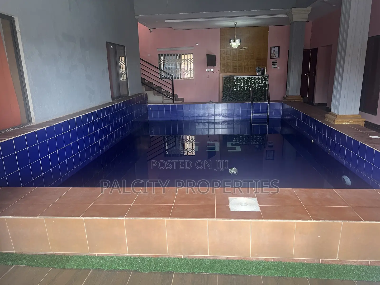 Executive Hotel for Sale in Ahodwo Daban