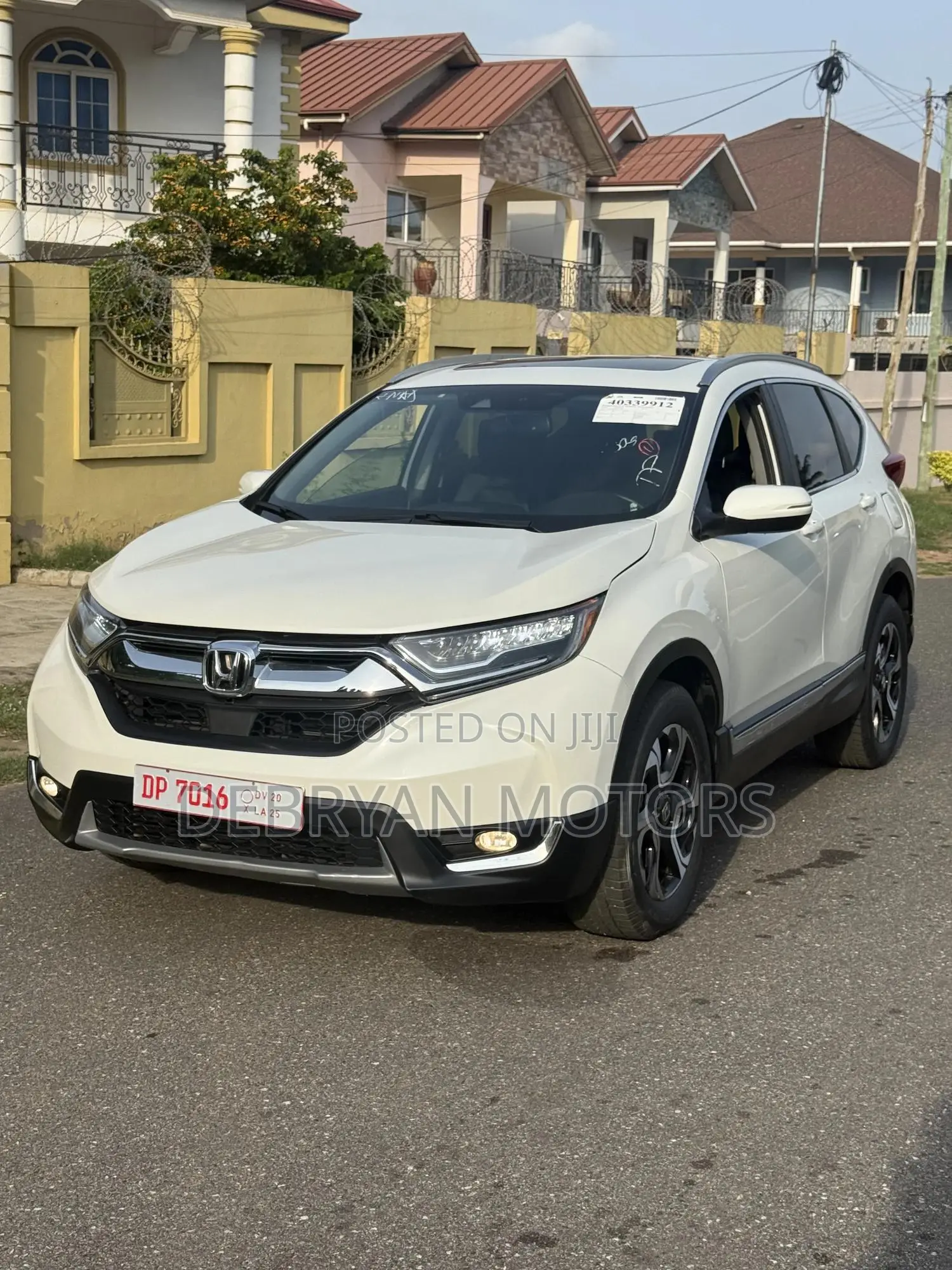 Honda CR-V Touring AWD 2018 White
