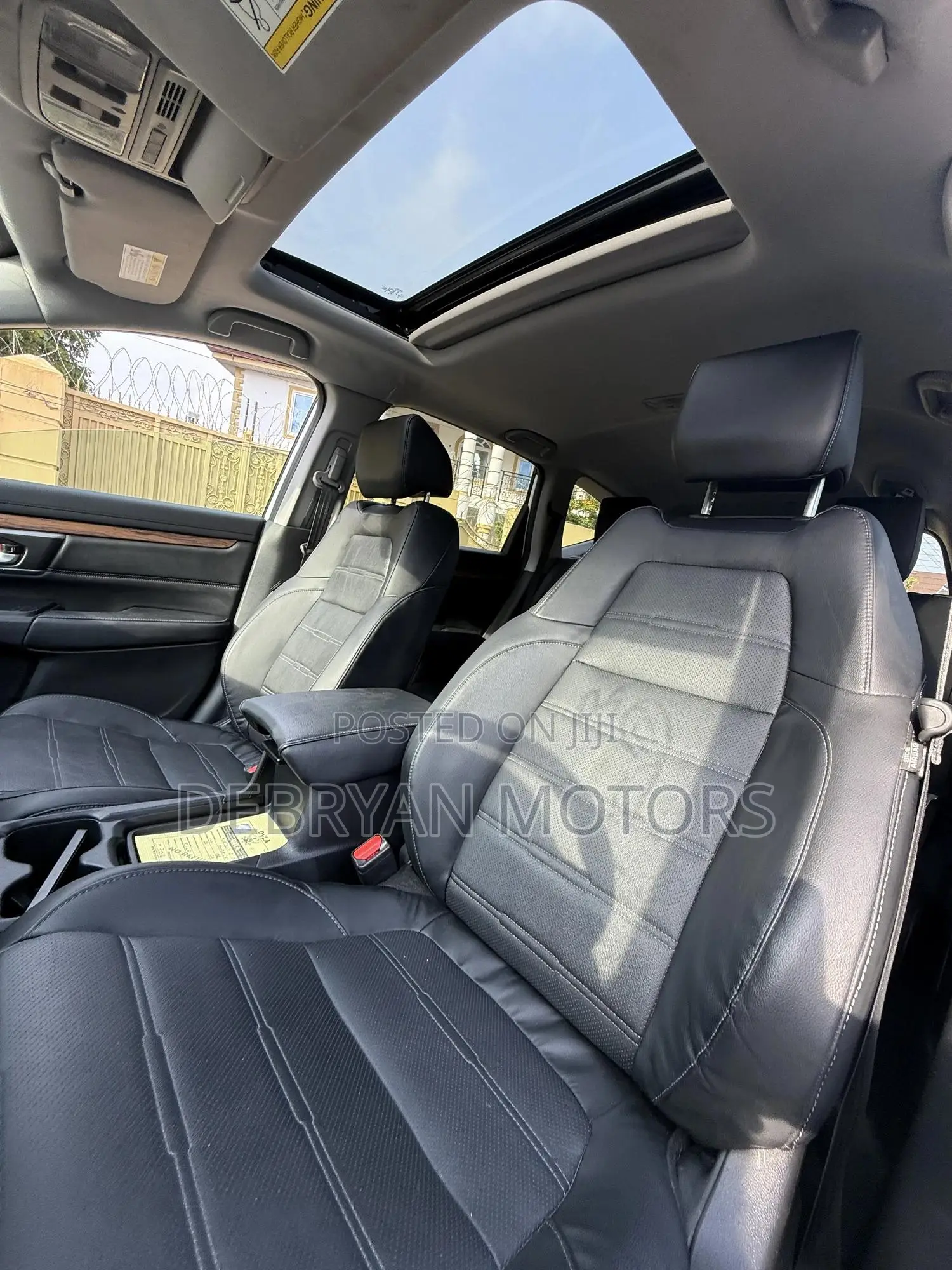 Honda CR-V Touring AWD 2018 White