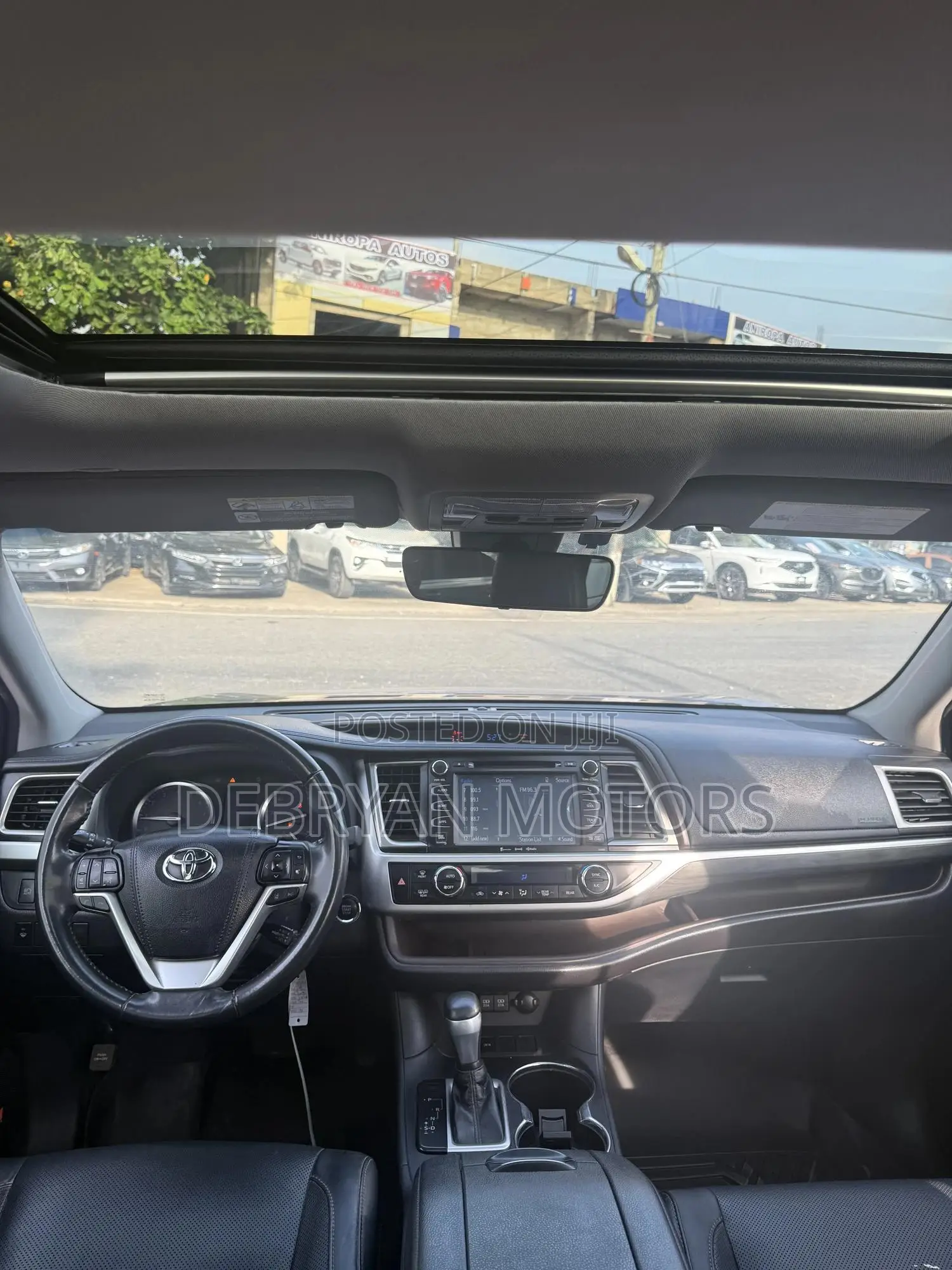 Toyota Highlander Limited 2019 Brown