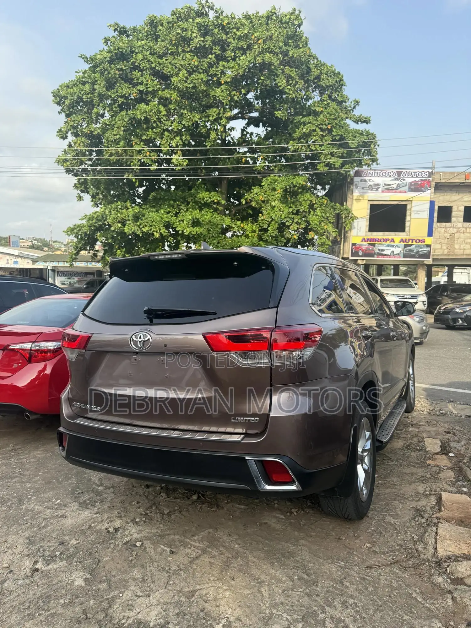 Toyota Highlander Limited 2019 Brown