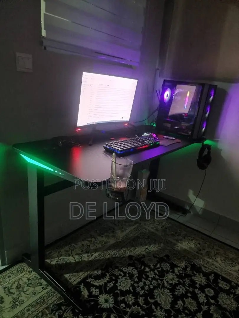 RGB Jethro Game Table