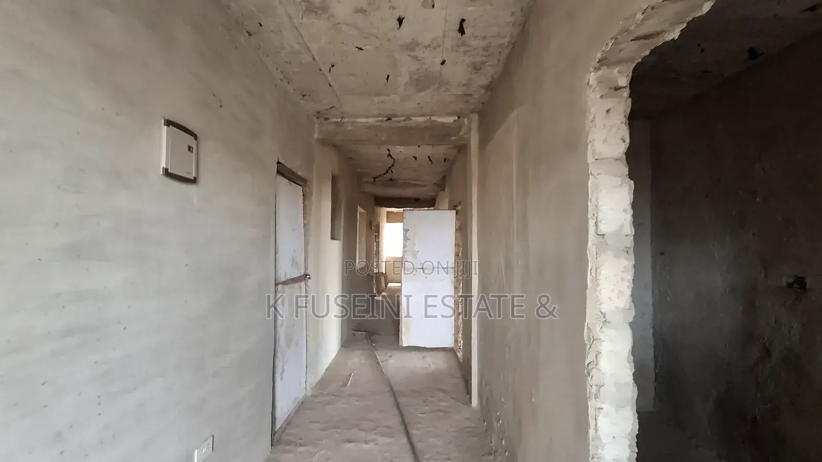 12bdrm House in K Fuseini Estate, Kumasi Metropolitan for sale