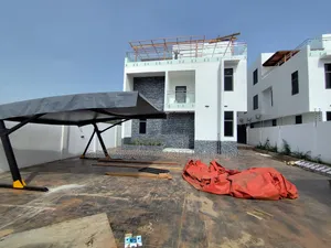 6bdrm House in Ogbojo, East Legon for sale
