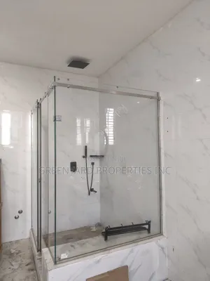 6bdrm House in Ogbojo, East Legon for sale