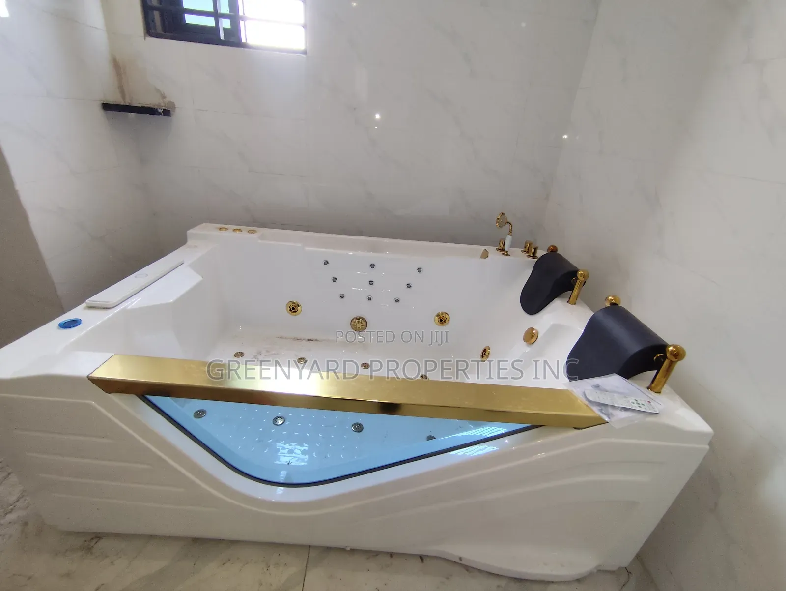 6bdrm House in Ogbojo, East Legon for sale