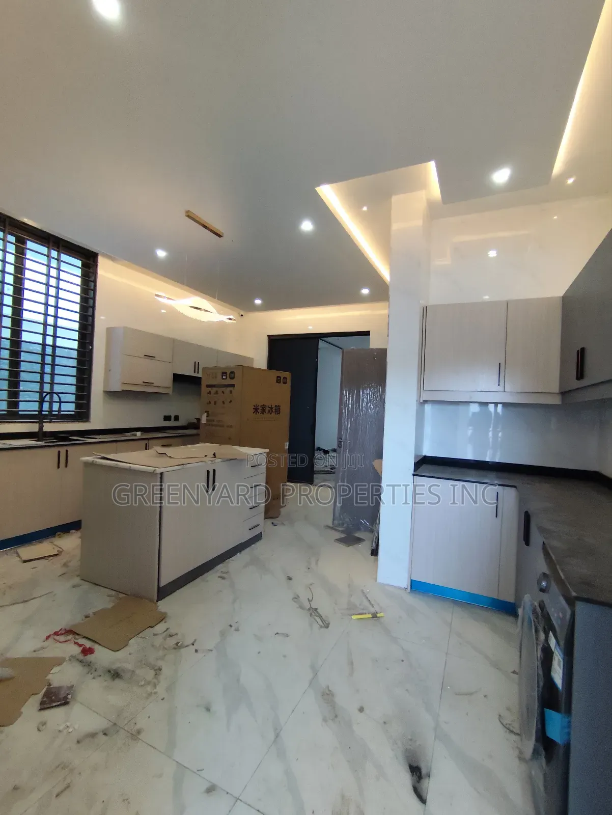 6bdrm House in Ogbojo, East Legon for sale