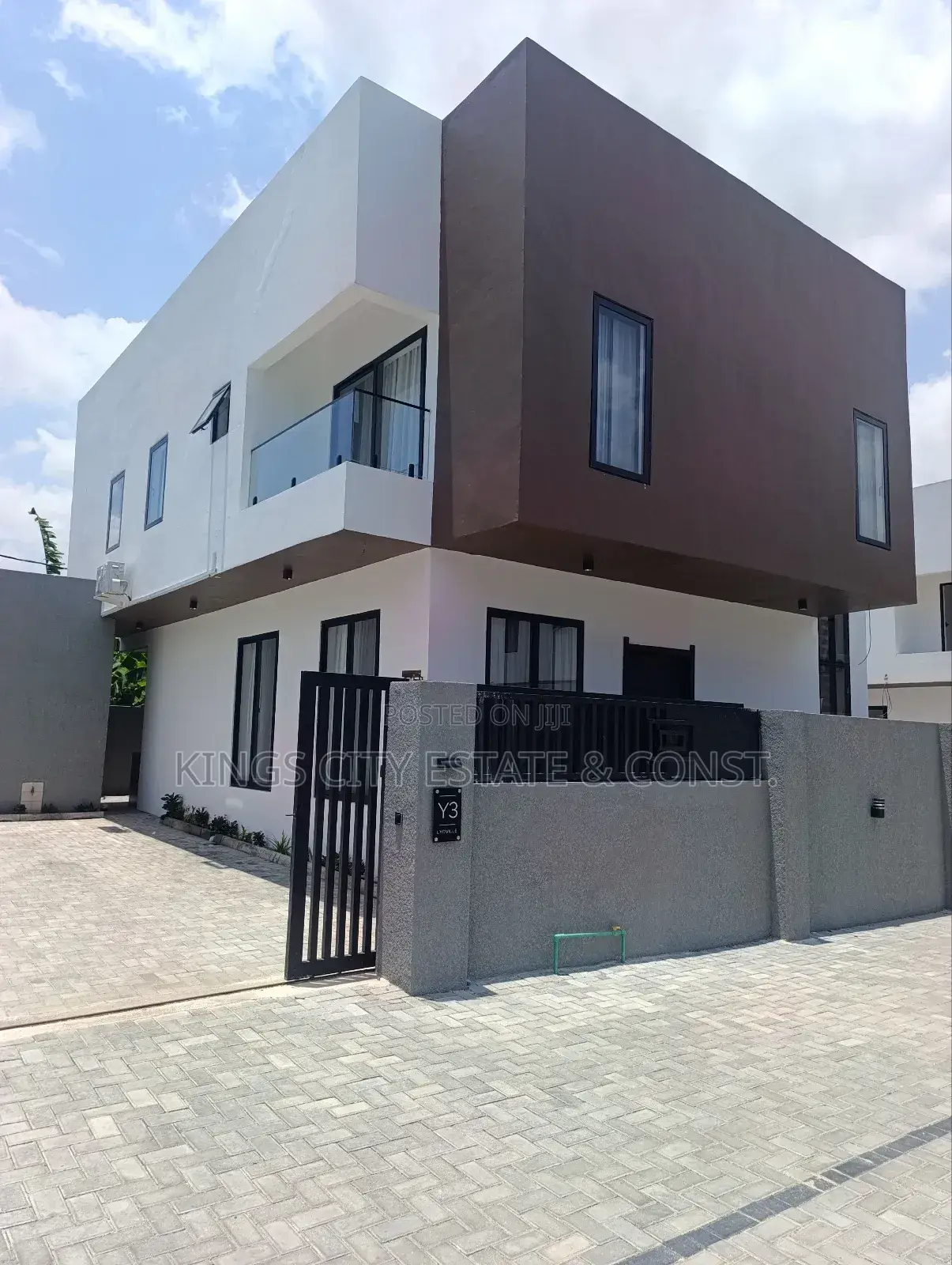 3bdrm House in Police-Station, West Legon for sale