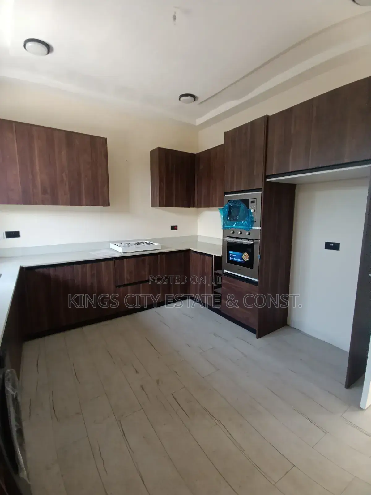 3bdrm House in Police-Station, West Legon for sale