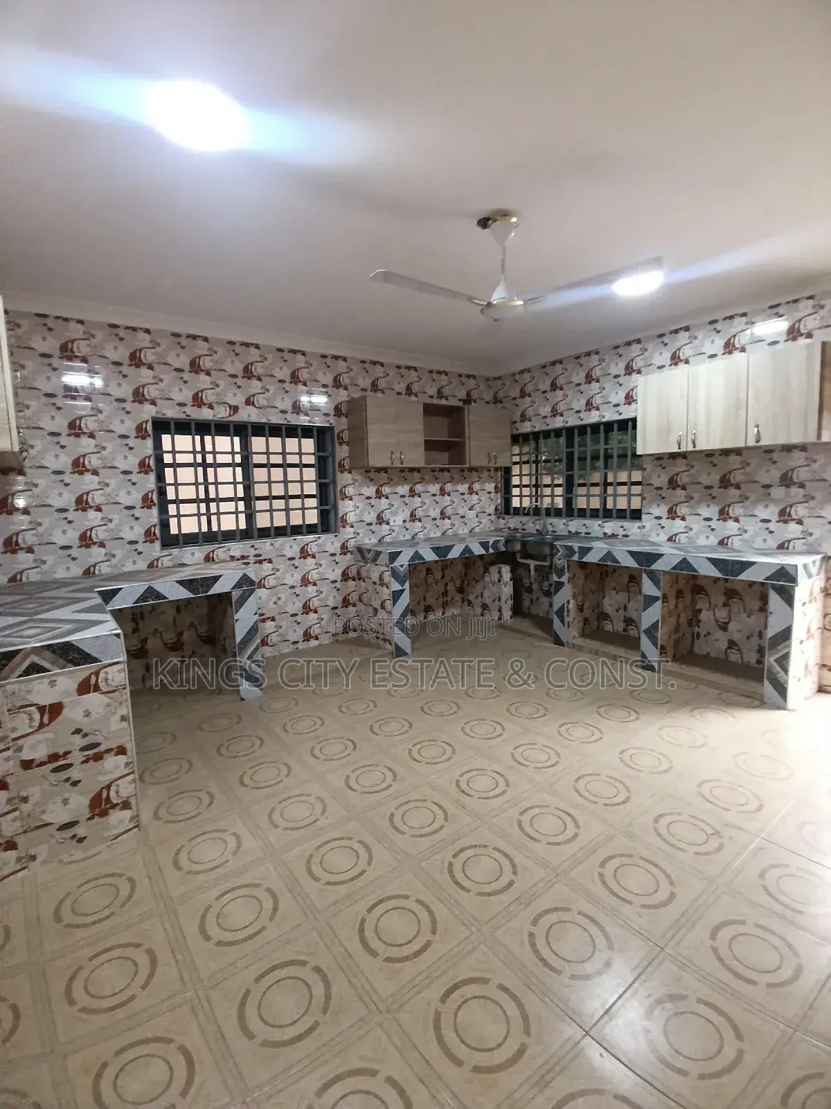 7bdrm House in Acp-Estate, Kwabenya for sale