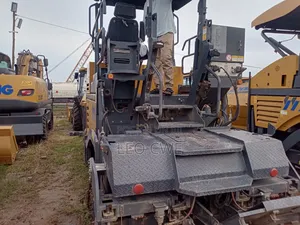 Asphalt Concrete Paver
