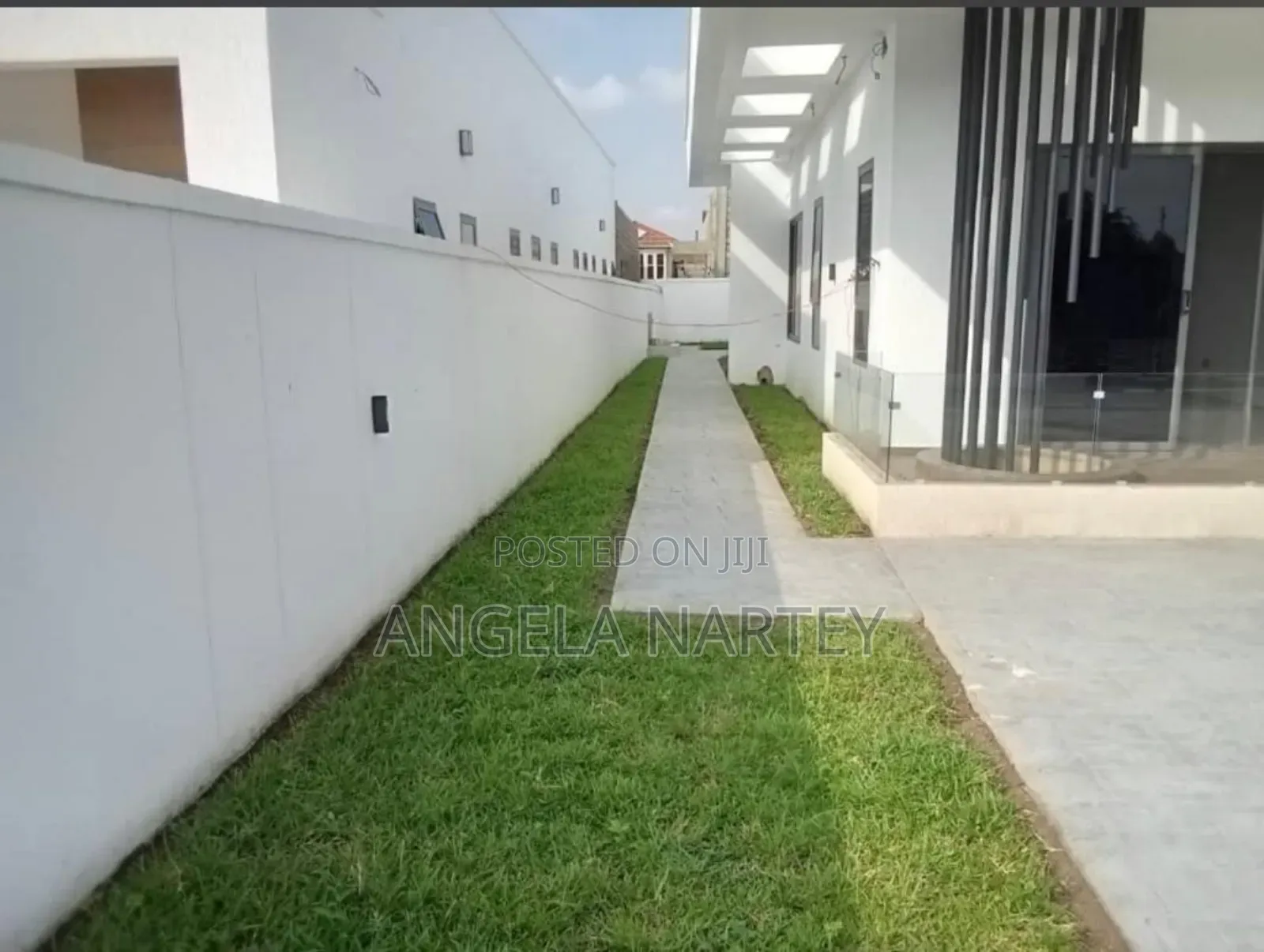 3bdrm House in Sakumono Estates for sale