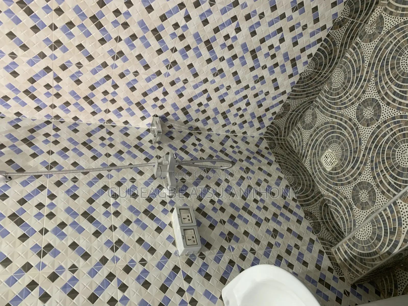 Professional Tiler