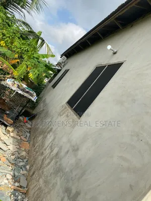 5bdrm House in Afigya-Kwabre for sale