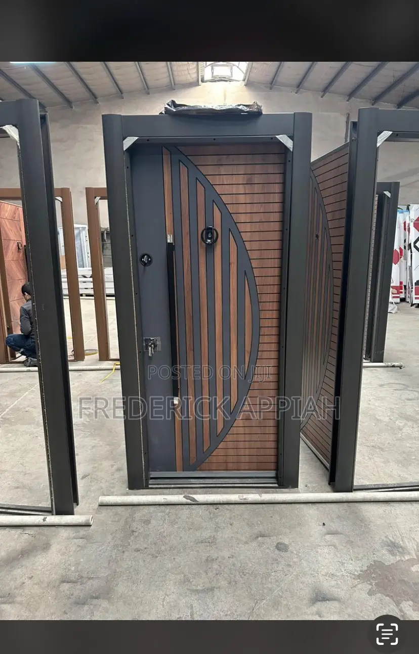 Turkeys Door
