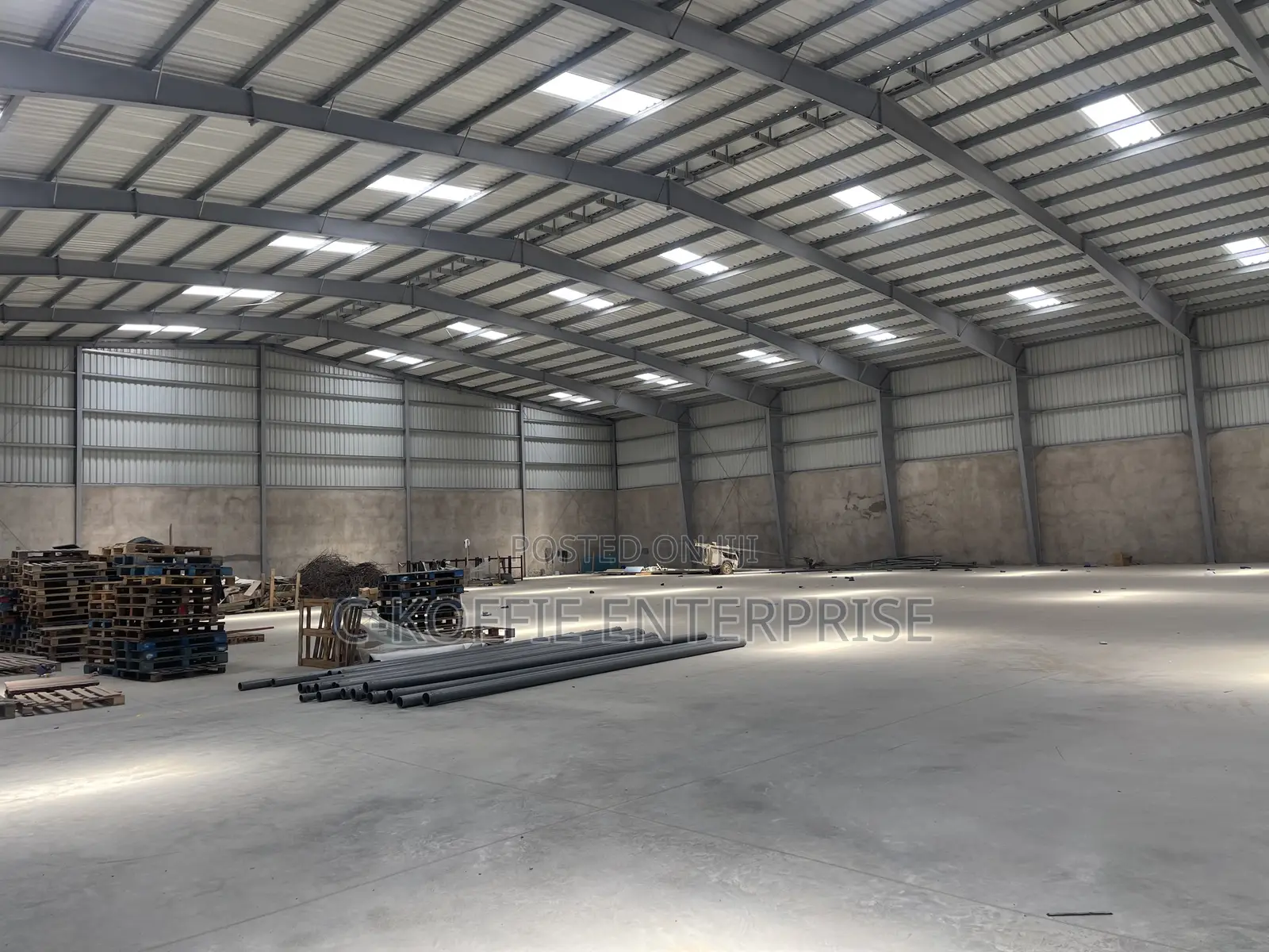 600 SQM at North Industrial Area for Rent