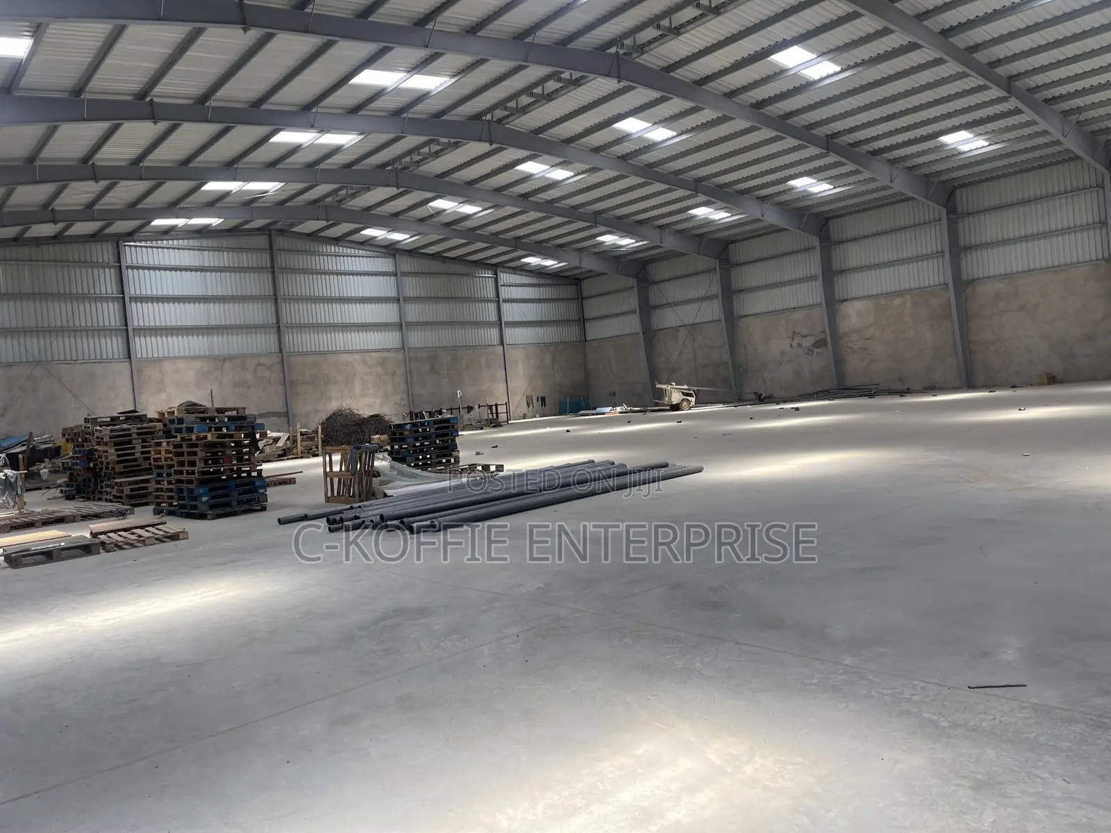600 SQM at North Industrial Area for Rent