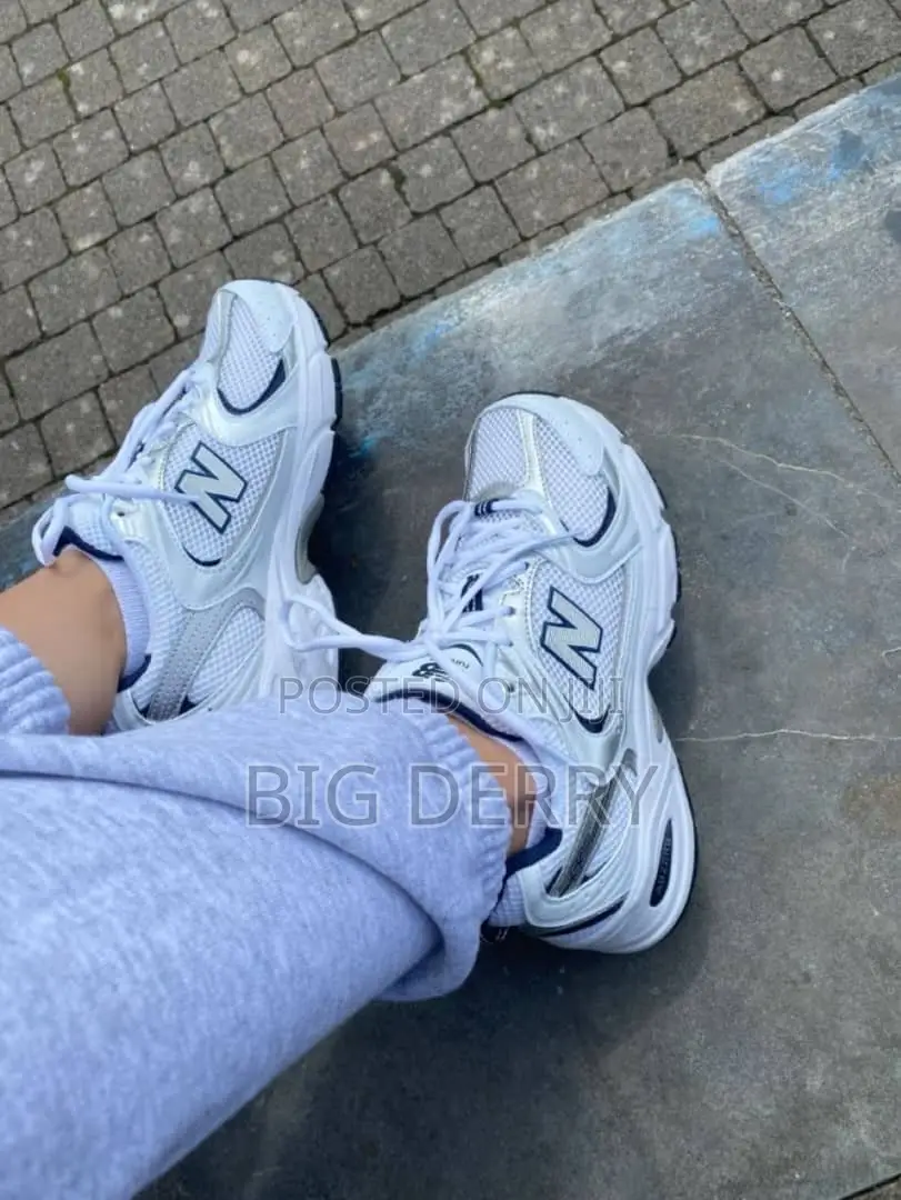 New Balance 550