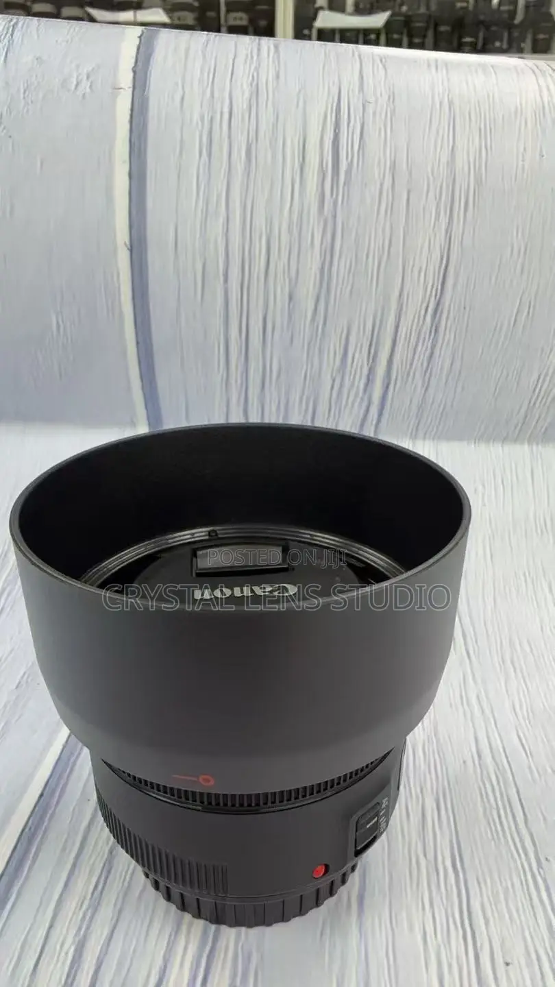99% New Canon 50mm F1.8 STM With Lens Hood