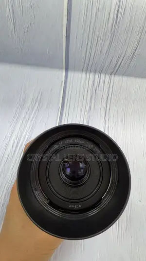 99% New Canon 50mm F1.8 STM With Lens Hood