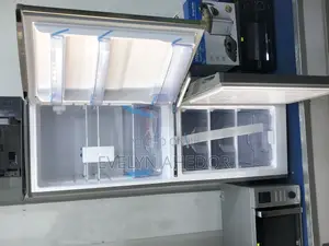 Cute Pearl Bottom Freezer Available With Two Doors