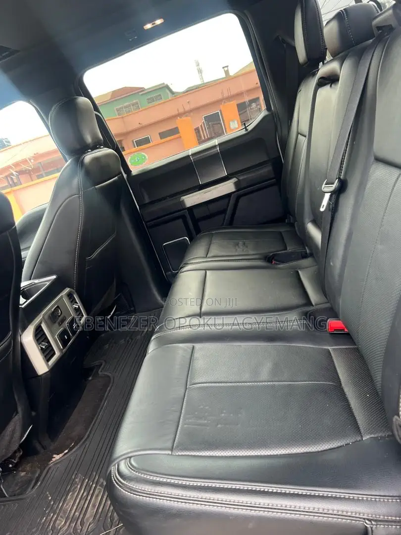 Ford F-150 Lariat 4x4 SuperCab Styleside 6.5 ft. box 145 in. WB 2019