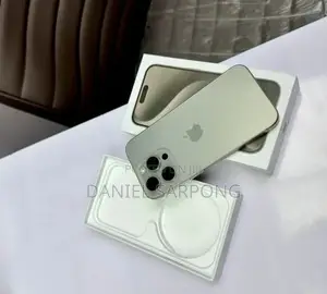 Apple iPhone 15 Pro Max 256 GB Silver