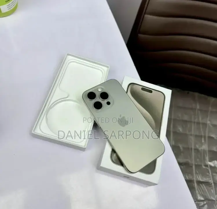 Apple iPhone 15 Pro Max 256 GB Silver