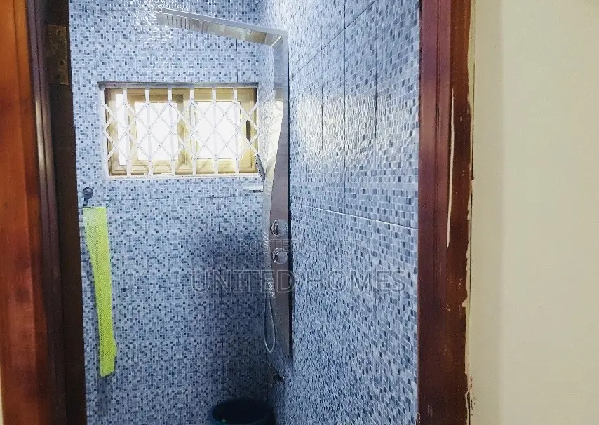 3bdrm House in Weija for sale