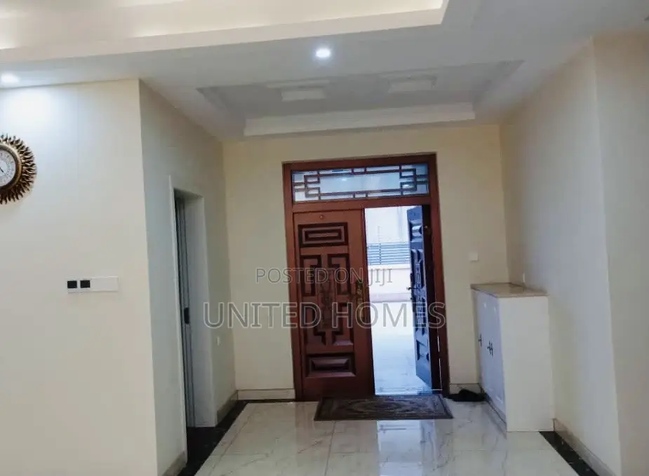 Furnished 6bdrm House in Haatso for sale