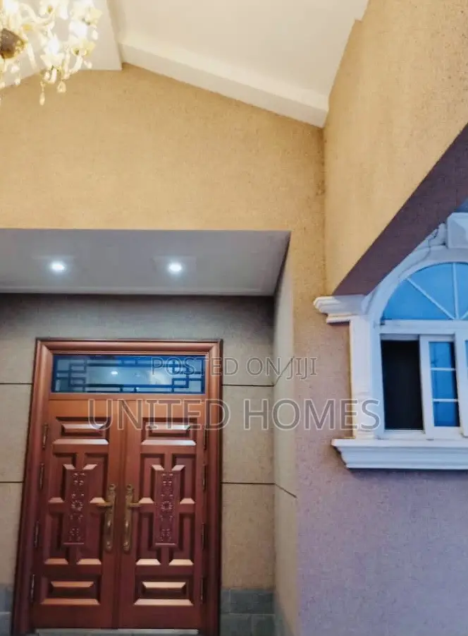 Furnished 6bdrm House in Haatso for sale