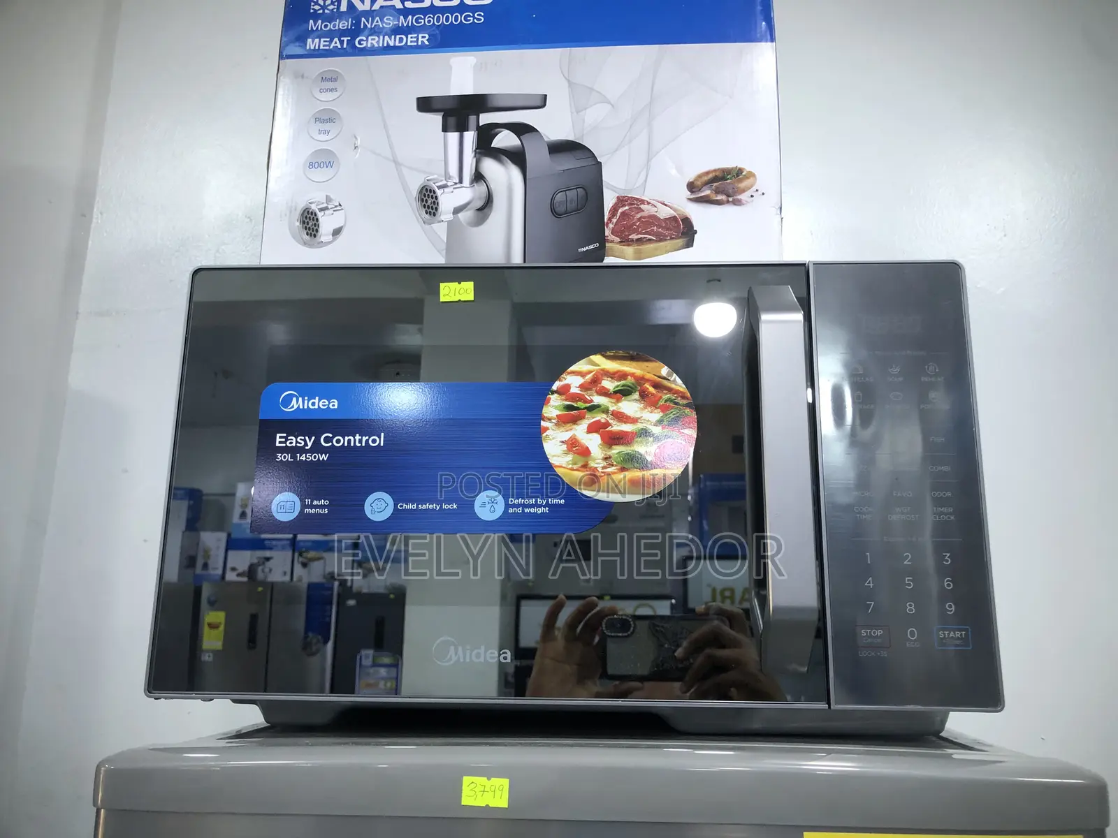 Evelyn’S Brand New Midea Digital Microwave 30 Liters for Sal