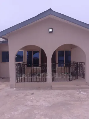 4bdrm House in Lakeside Estate for rent