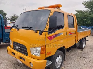 Hyundai Mighty Truck Double Cabin