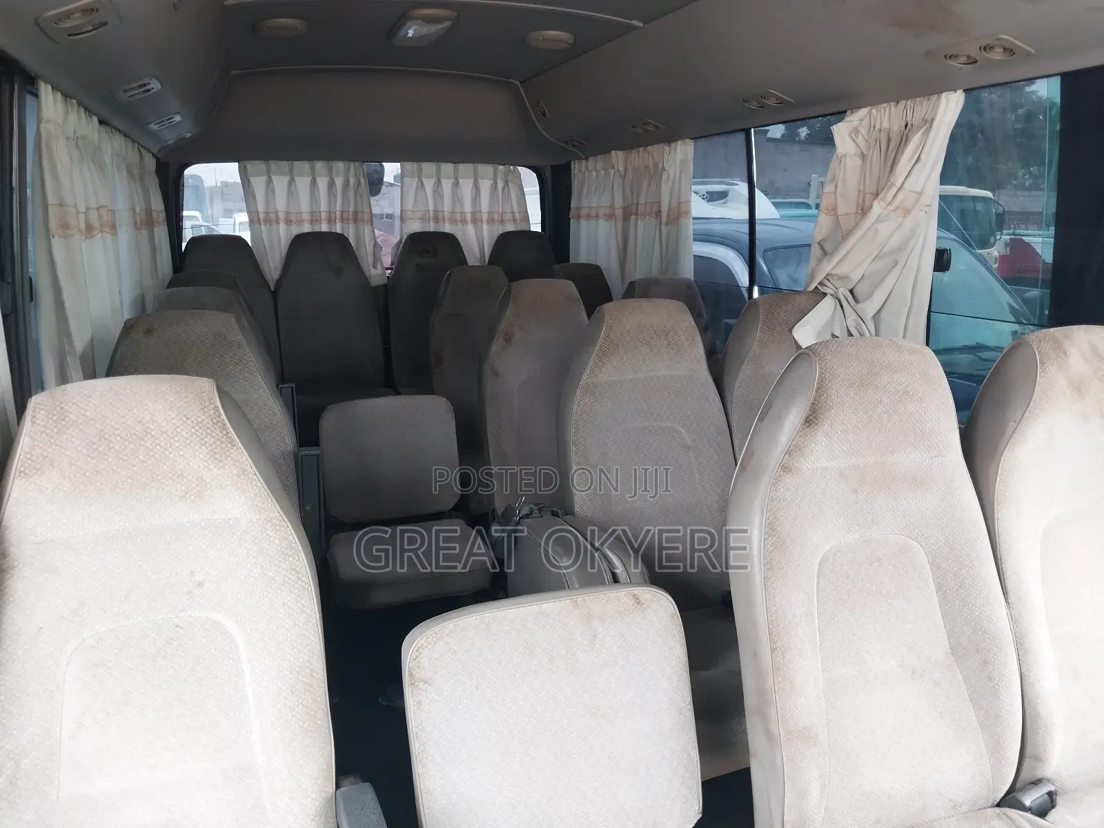 Hyundai County 2012 Beige
