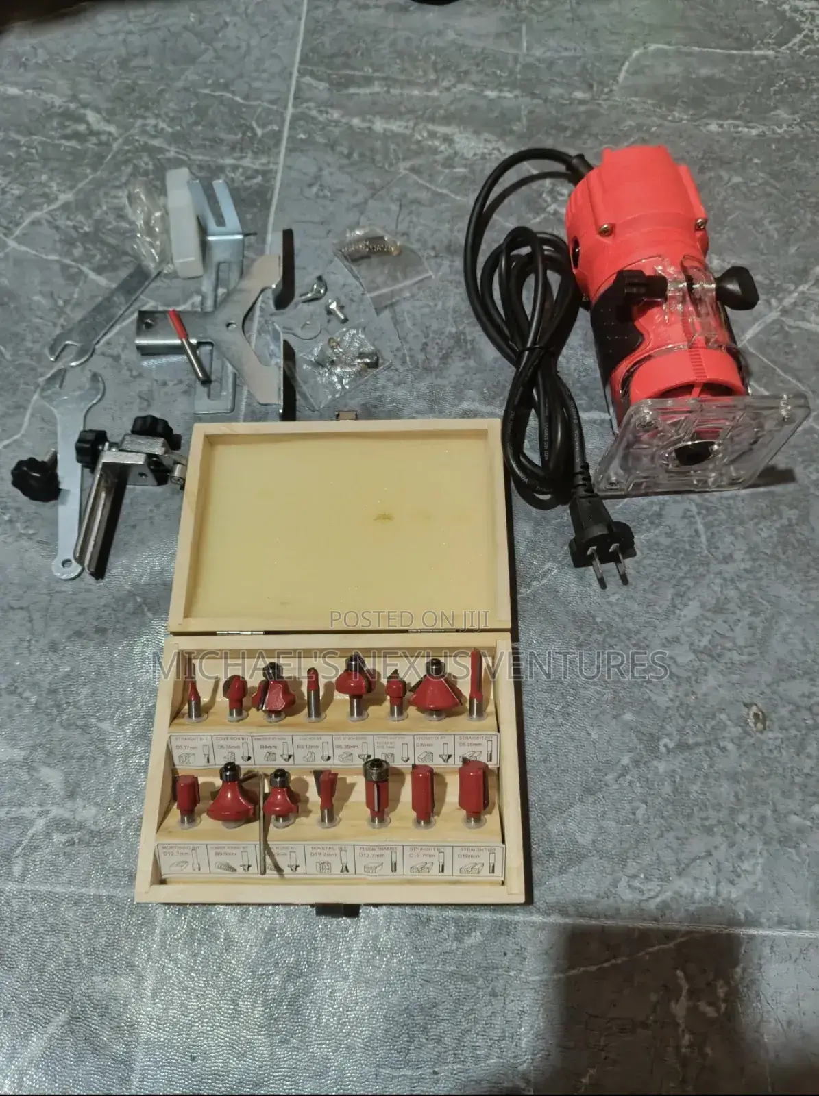 Router/Trimming/ Milling Machine With 15 > Router Bit Sets