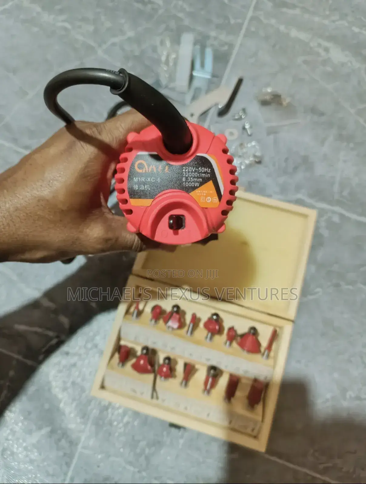 Router/Trimming/ Milling Machine With 15 > Router Bit Sets