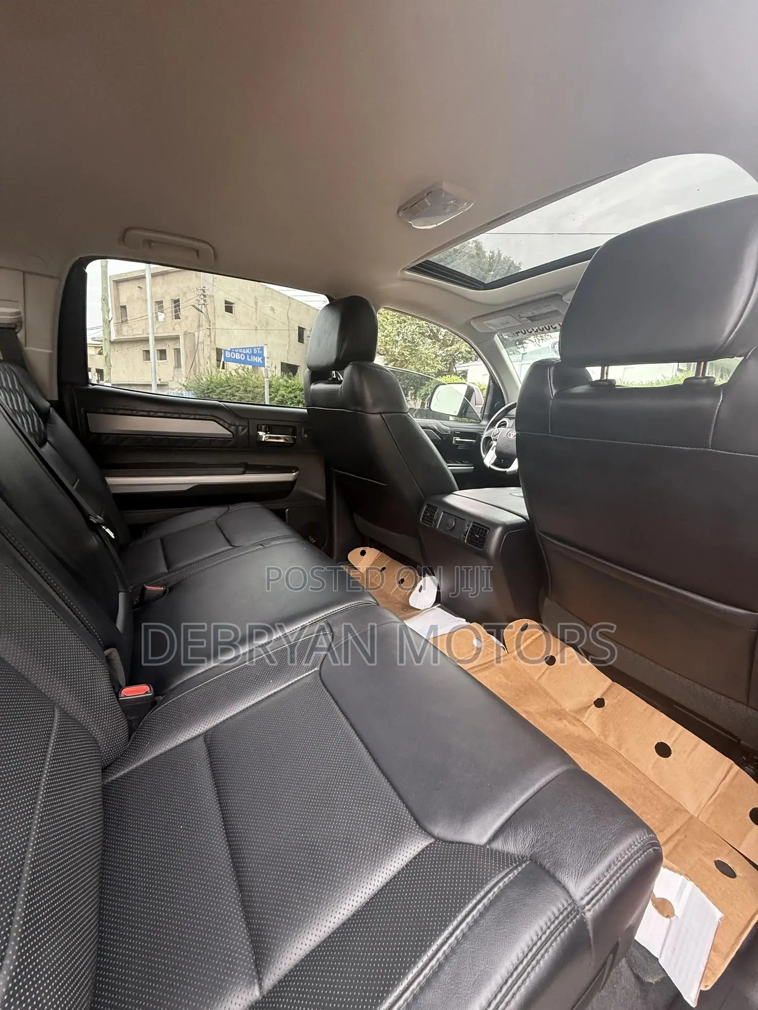 Toyota Tundra 2018 Red