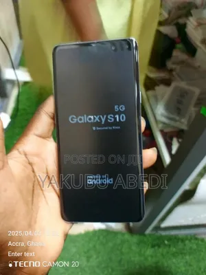 New Samsung Galaxy S10 5G 256 GB Black