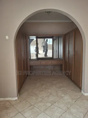 5bdrm Mansion in B2 Properties Agency, Kumasi Metropolitan for rent