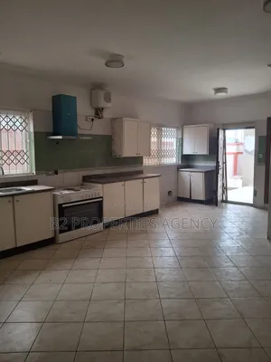 5bdrm Mansion in B2 Properties Agency, Kumasi Metropolitan for rent