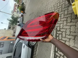 Mercedes Benz C300 2016,2017,2015,2014 Taillights