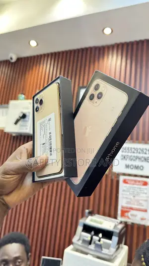 New Apple iPhone 11 Pro 256 GB Gold