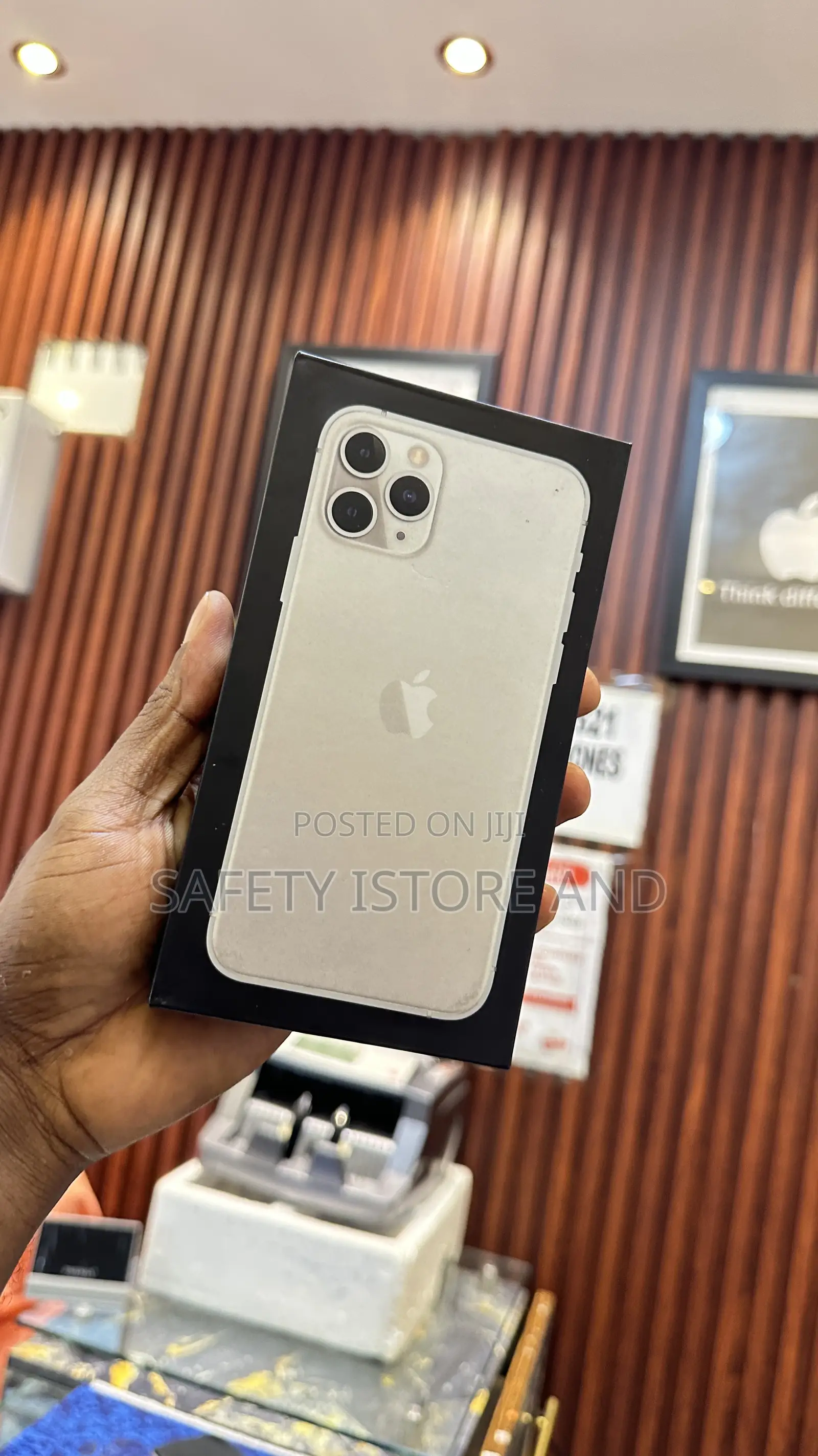 New Apple iPhone 11 Pro 256 GB White