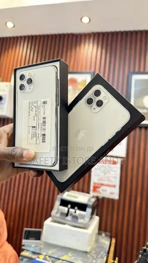 New Apple iPhone 11 Pro 256 GB White