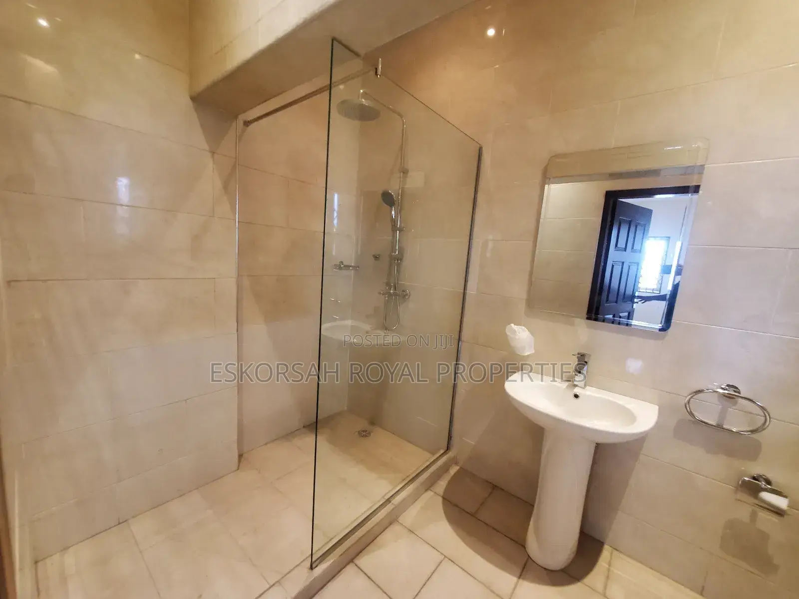 4bdrm House in Adjiringanor, Adjiriganor for rent