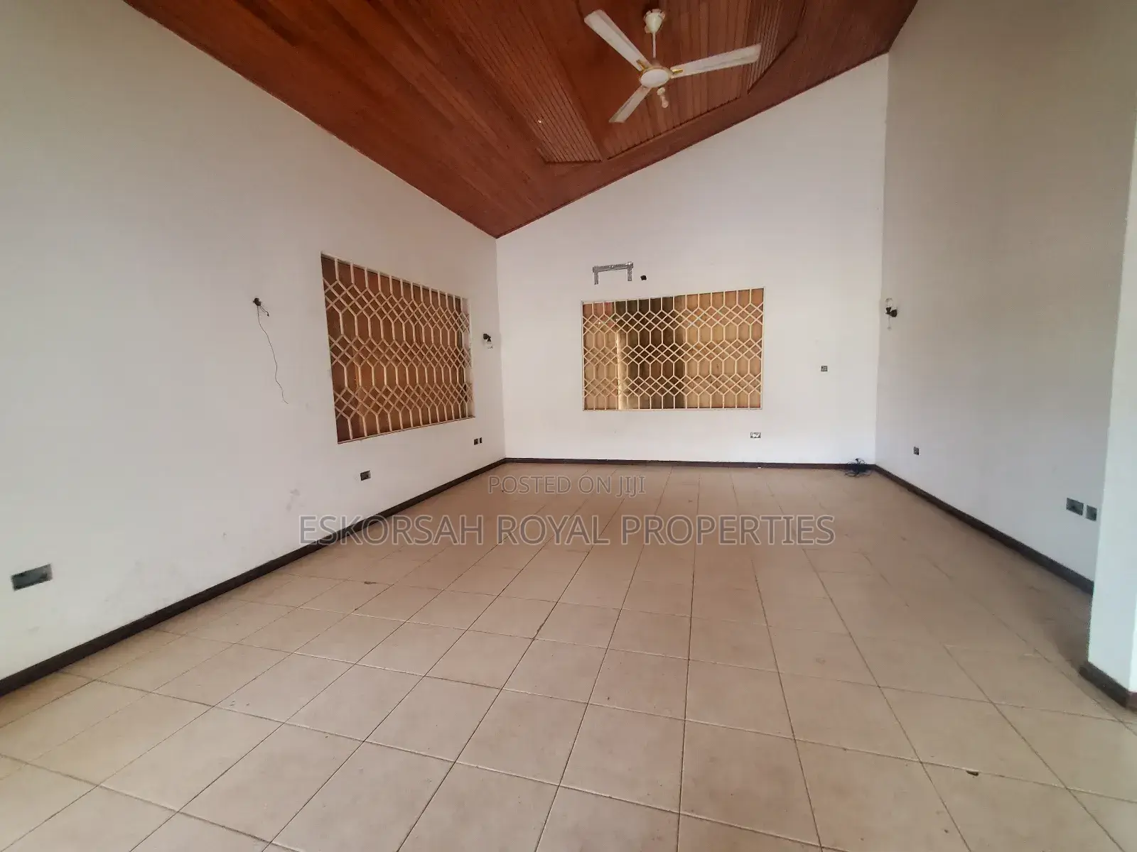 5bdrm House in Adjiringanor, Adjiriganor for rent