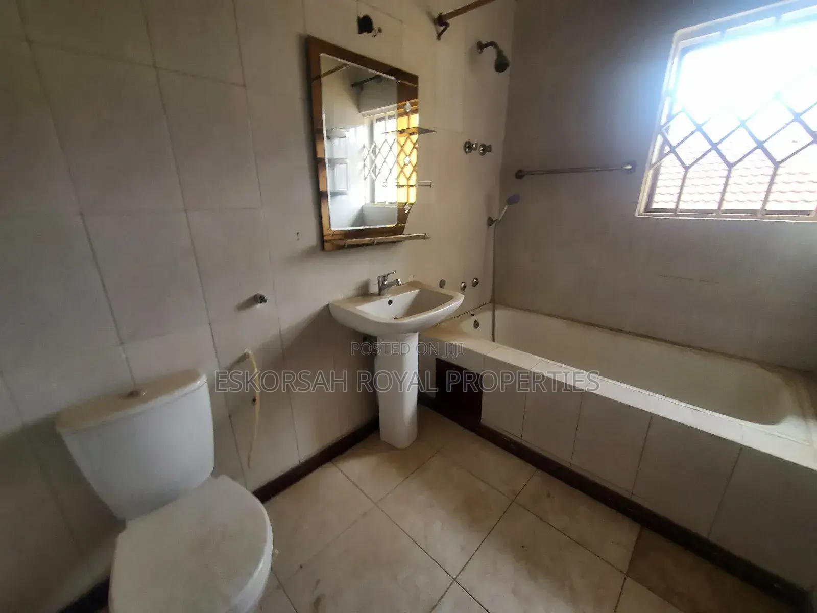 5bdrm House in Adjiringanor, Adjiriganor for rent