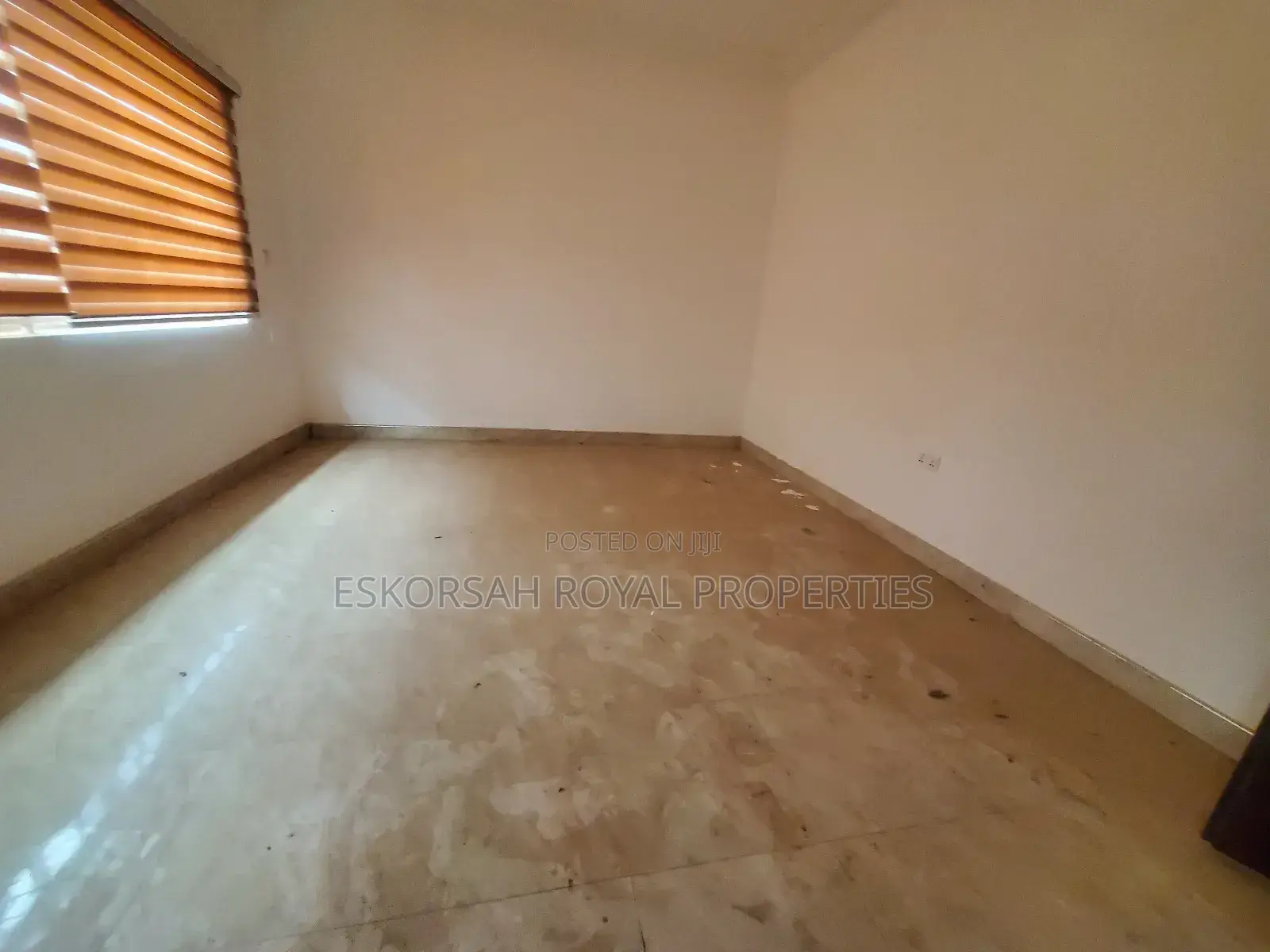 3bdrm House in West Trasacco, Adjiriganor for rent