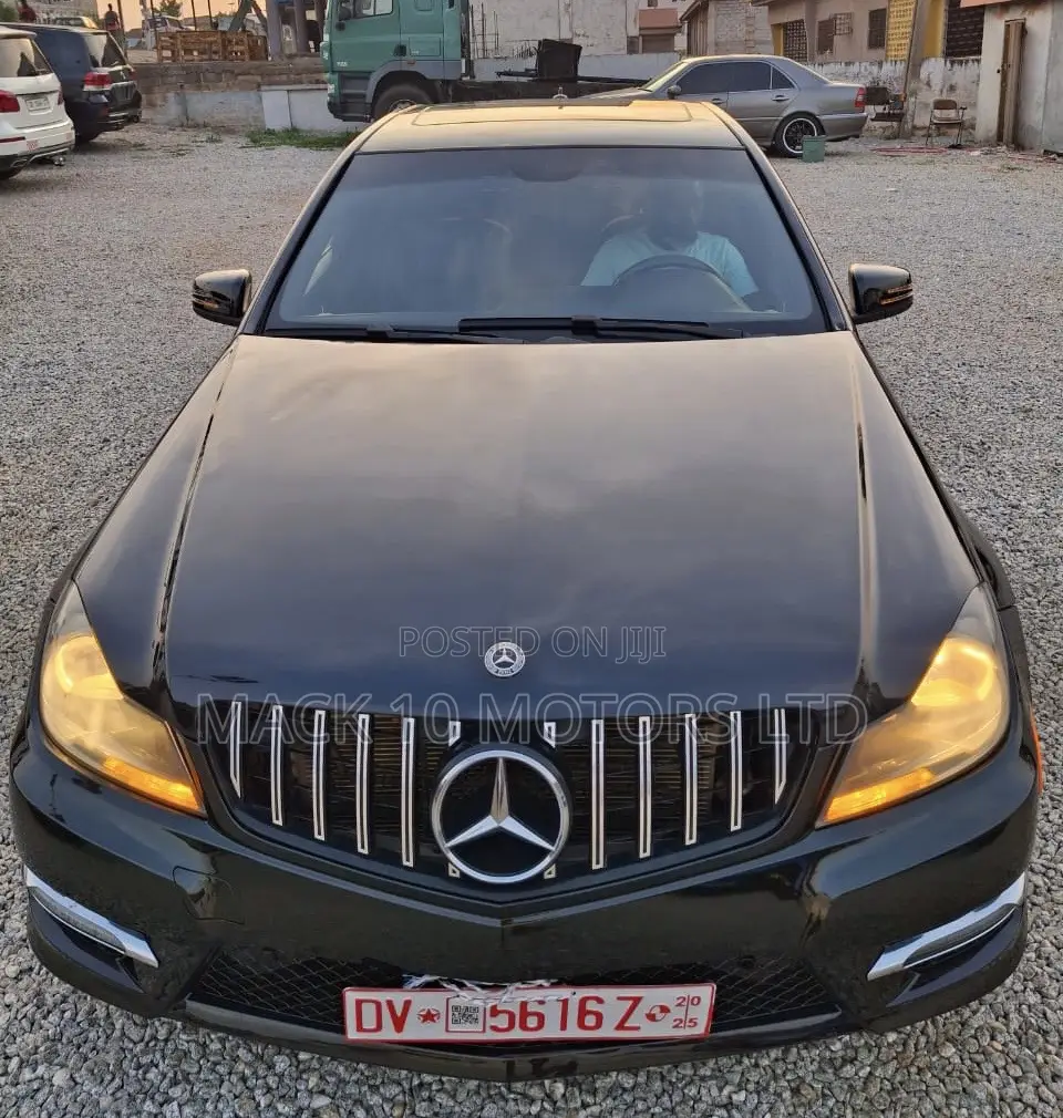 Mercedes-Benz C250 2013 Black